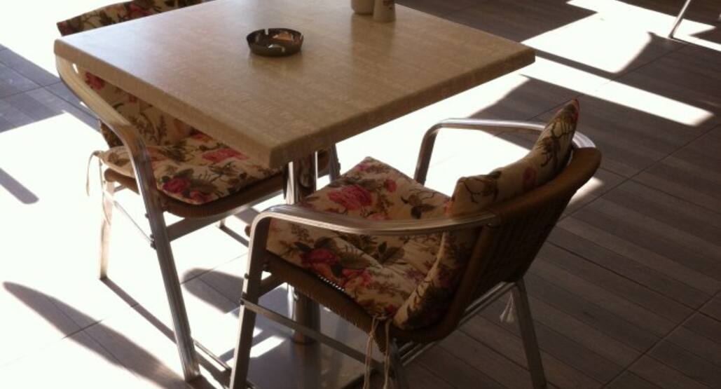 Demetevlerde Sandalye Mutfak Masasi